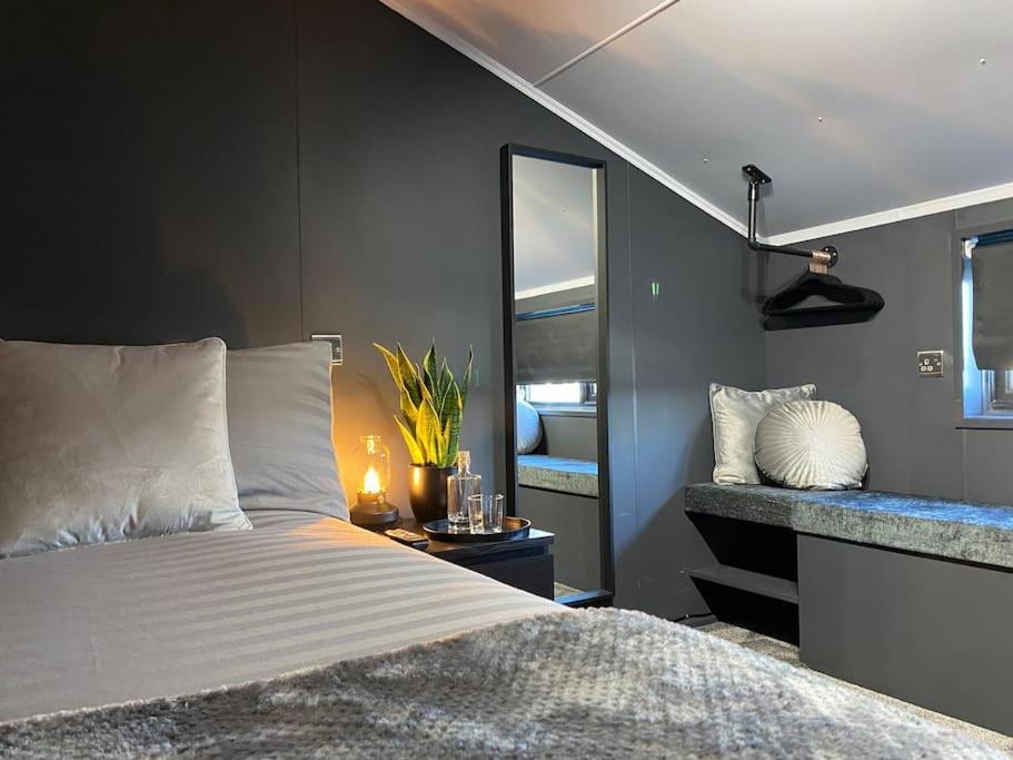 Seascape - Floating Home At Brighton Marina With Free Parking Exterior foto